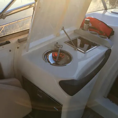 Boat Barca Cranchi Zaffiro 36 Úszó hotel Castelletto sopra Ticino