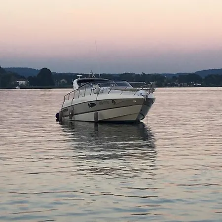 Boat Barca Cranchi Zaffiro 36 Úszó hotel *