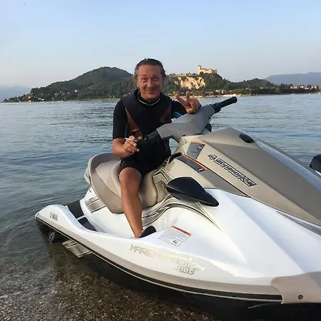 Úszó hotel Boat Barca Cranchi Zaffiro 36